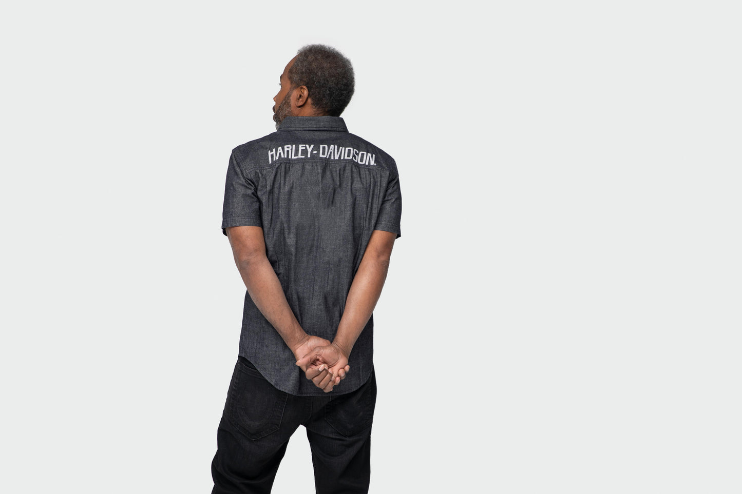 Harley-Davidson® Men's Chambray Slim Fit Short Sleeve Woven Shirt 99088-20VH